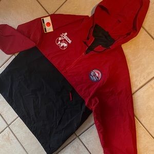 Agora XL Never worn Windbreaker jacket